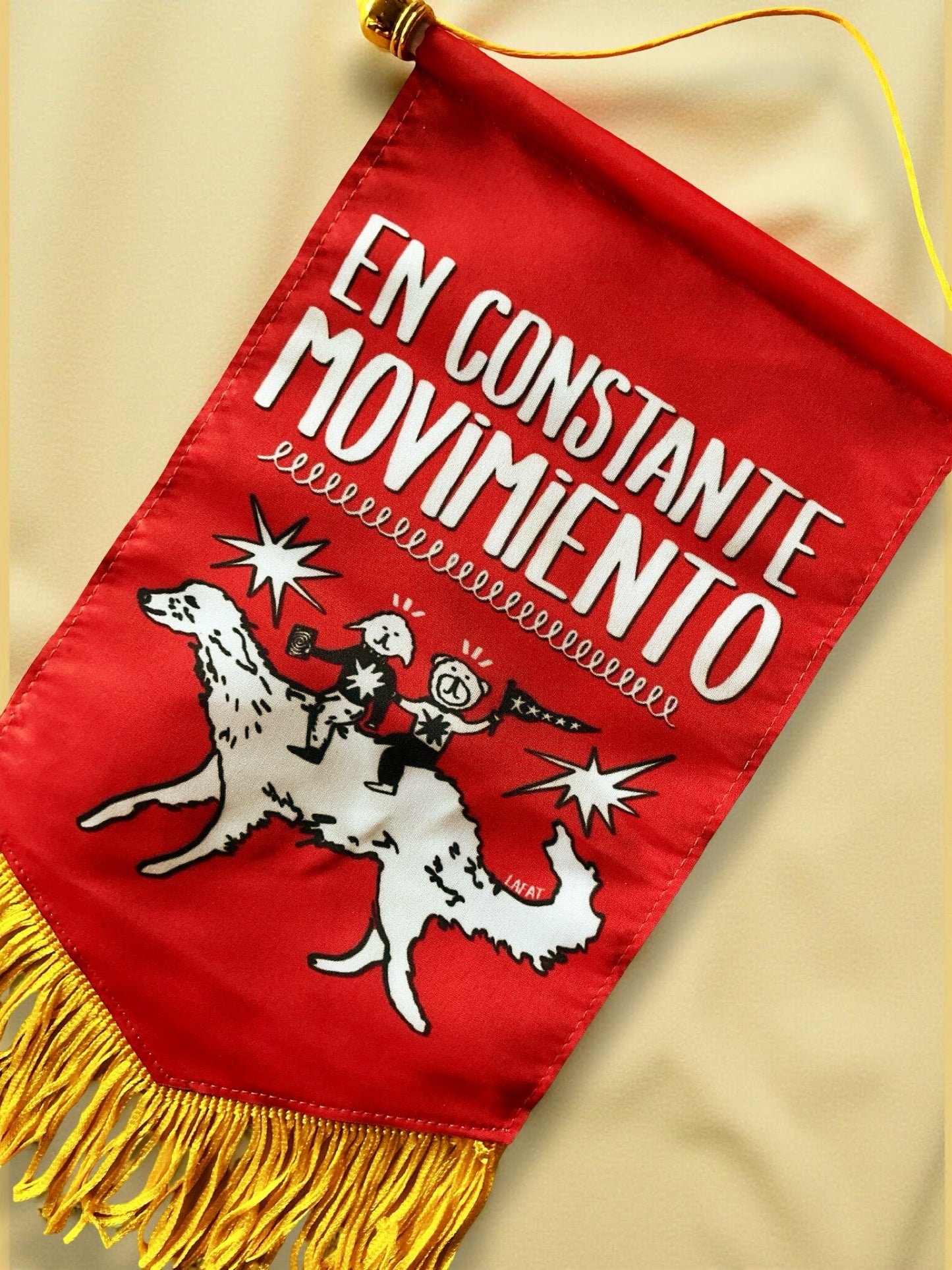 banderín EN CONSTANTE MOVIMIENTO
