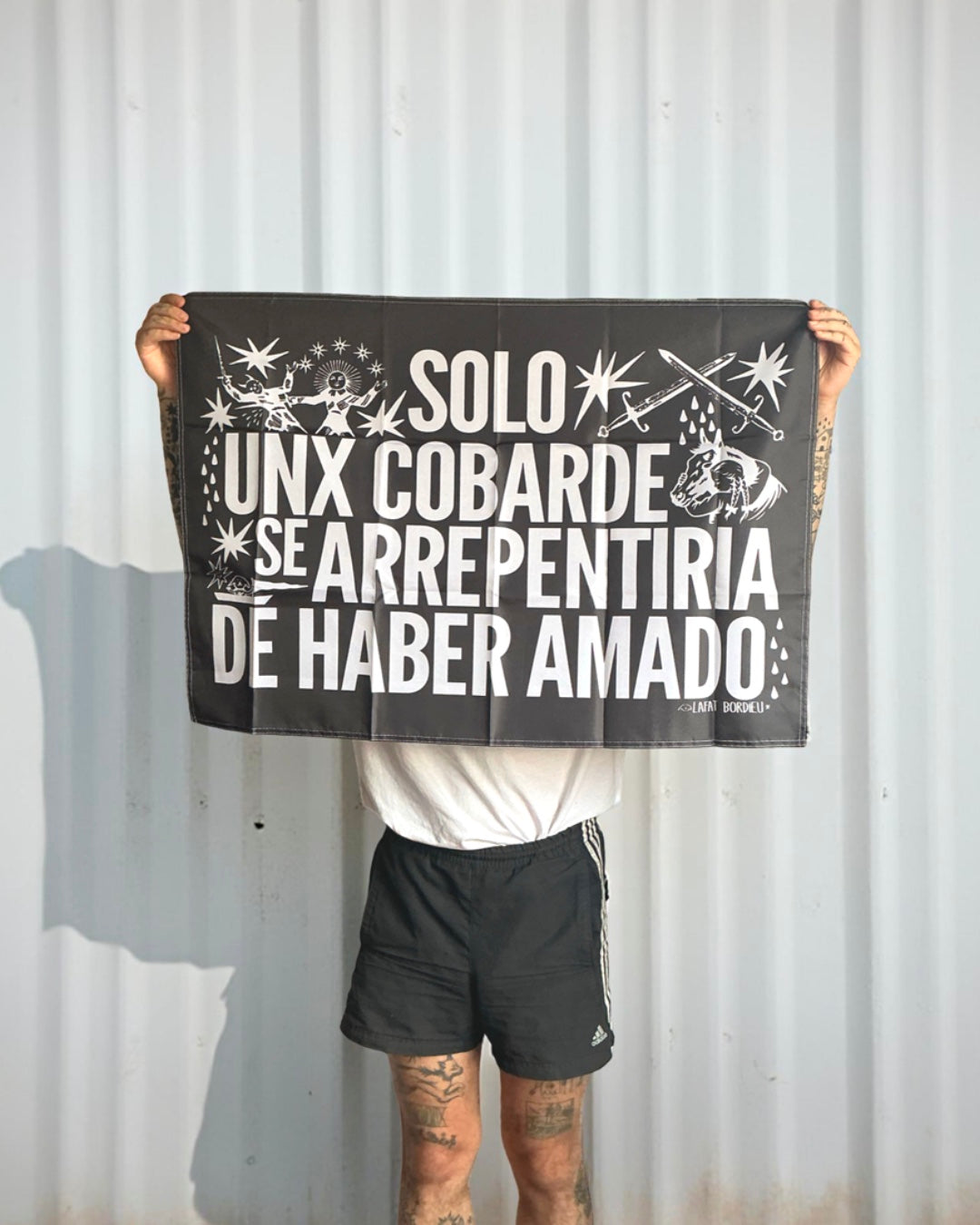 bandera SOLO UNX COBARDE