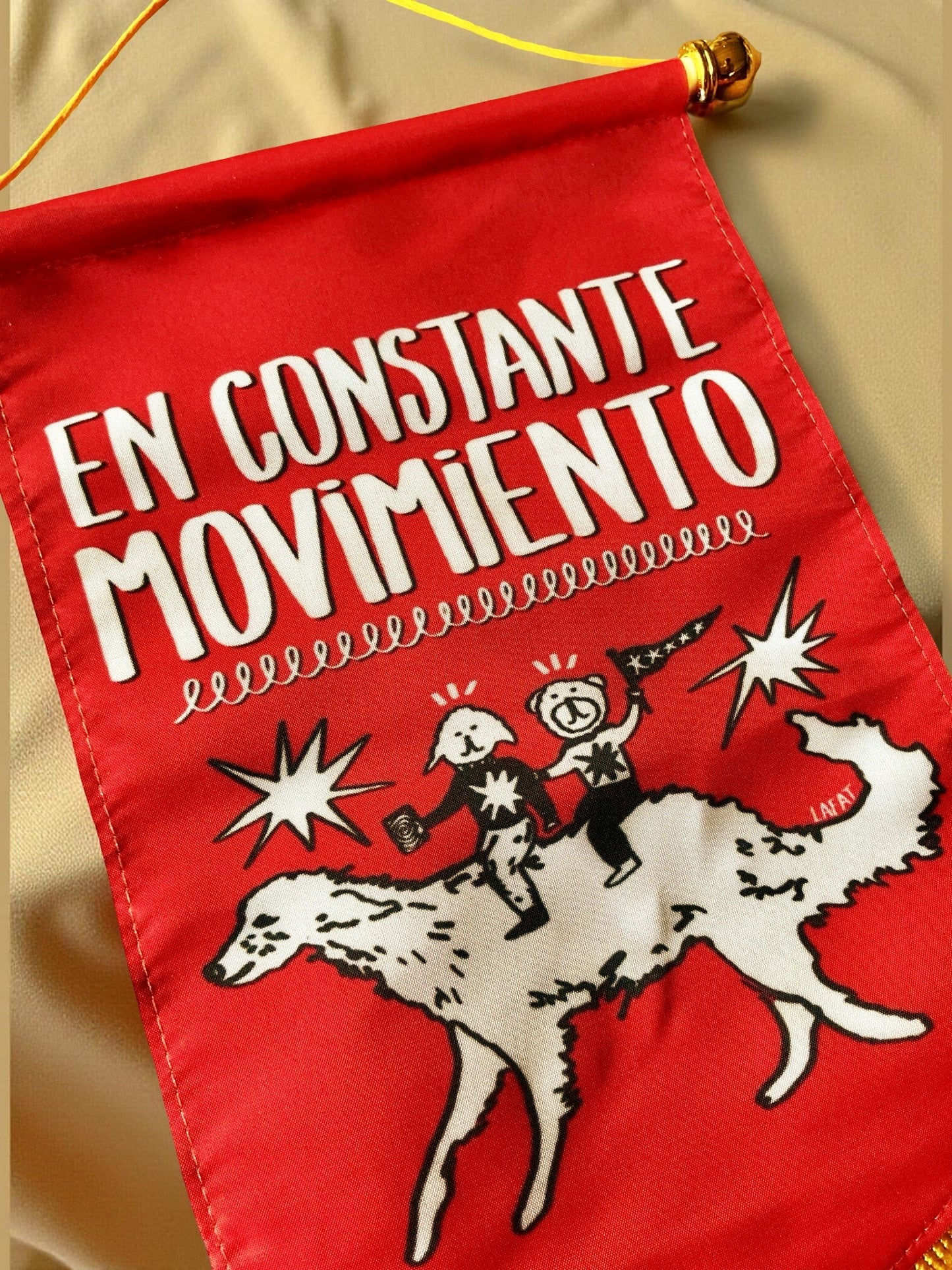 banderín EN CONSTANTE MOVIMIENTO